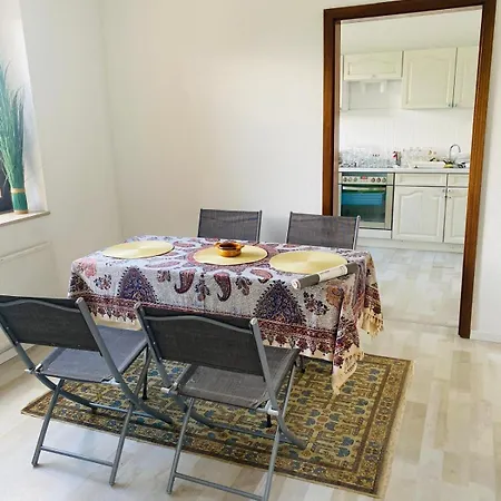 Apartament Schoene 82qm In Essen-werden Essen